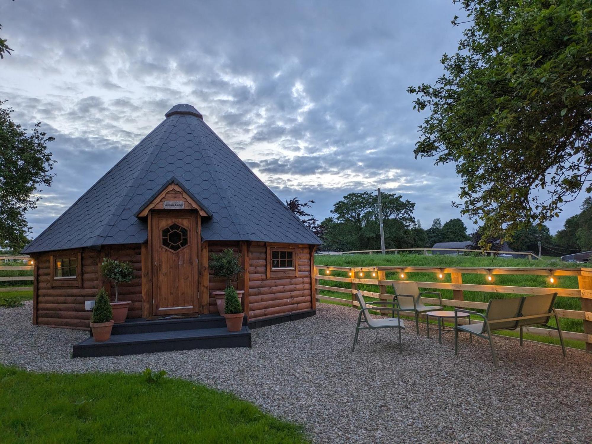 Apple Blossom Glamping Kilkenny Exteriör bild